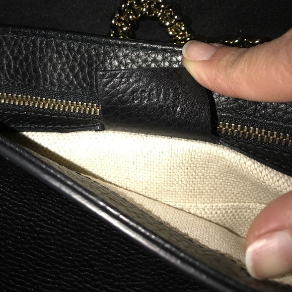 100 % Authentic Gucci cross body - Picture 3 of 5